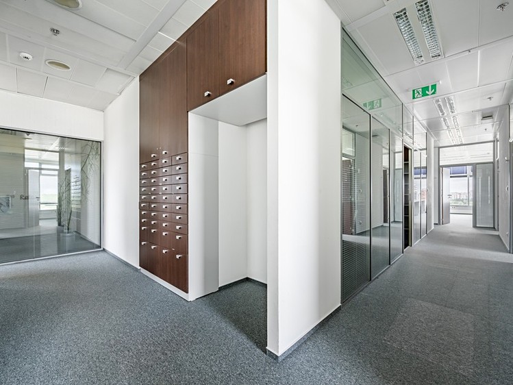 Pronájem kanceláře 280 m² - foto 8