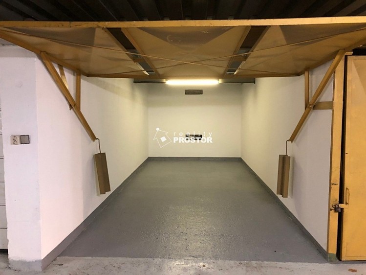 Prodej garáže 17 m² - foto 1