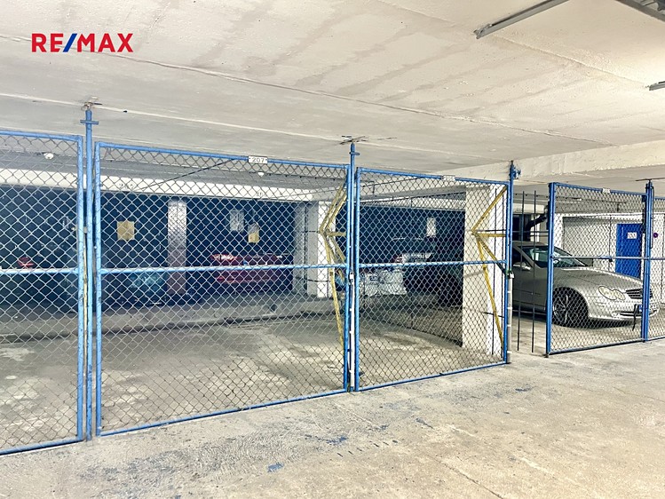 Prodej garážového stání 10 m² - foto 2