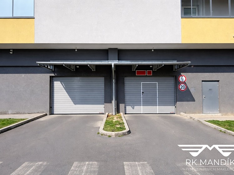 Prodej garážového stání 17 m² - foto 7