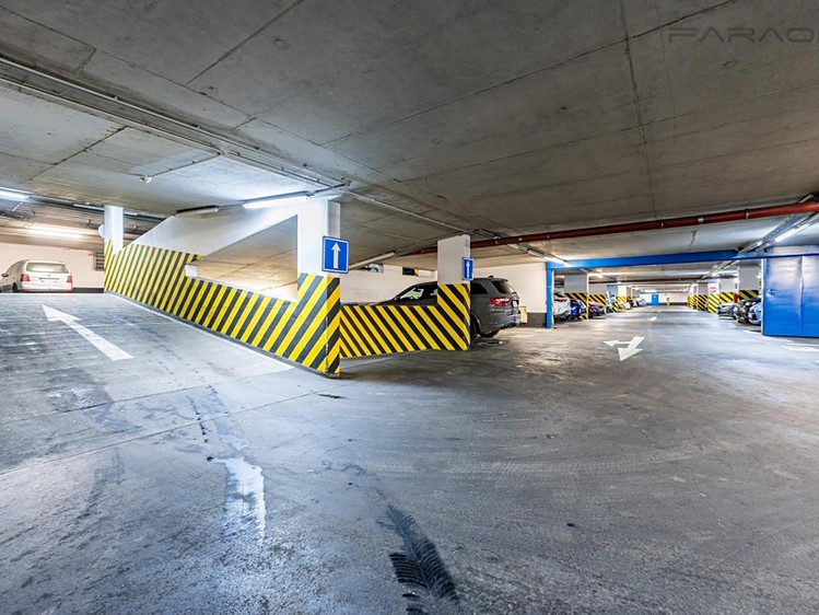 Prodej garáže 15 m² - foto 1