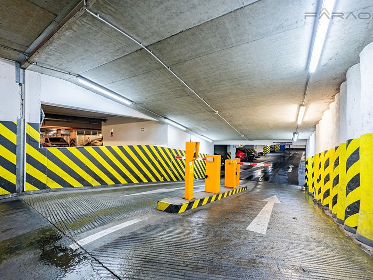 Prodej garáže 15 m² - foto 2