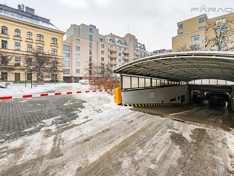 Prodej garáže 15 m² - foto 6