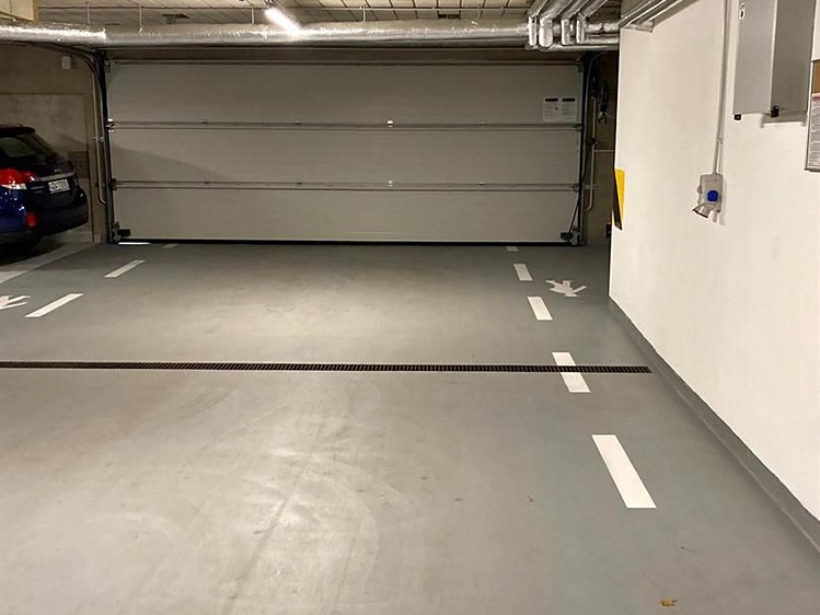 Pronájem garážového stání 20 m² - foto 3