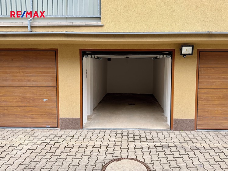 Pronájem garáže 15 m² - foto 1