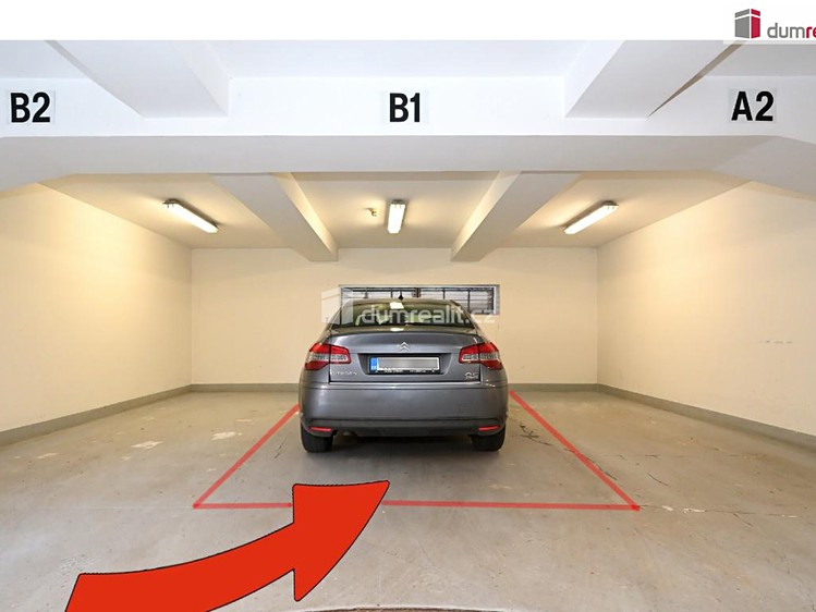 Pronájem garážového stání 13 m² - foto 1