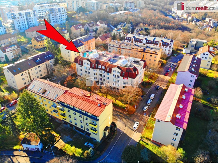 Pronájem garážového stání 13 m² - foto 6