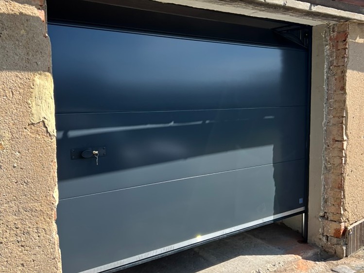 Pronájem garáže 18 m² - foto 1