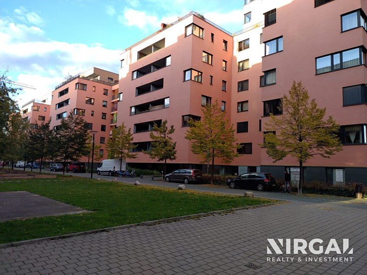 Pronájem garážového stání 12 m² - foto 4