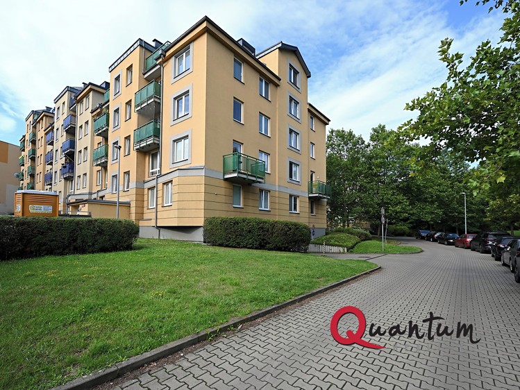 Pronájem garážového stání 18 m² - foto 3