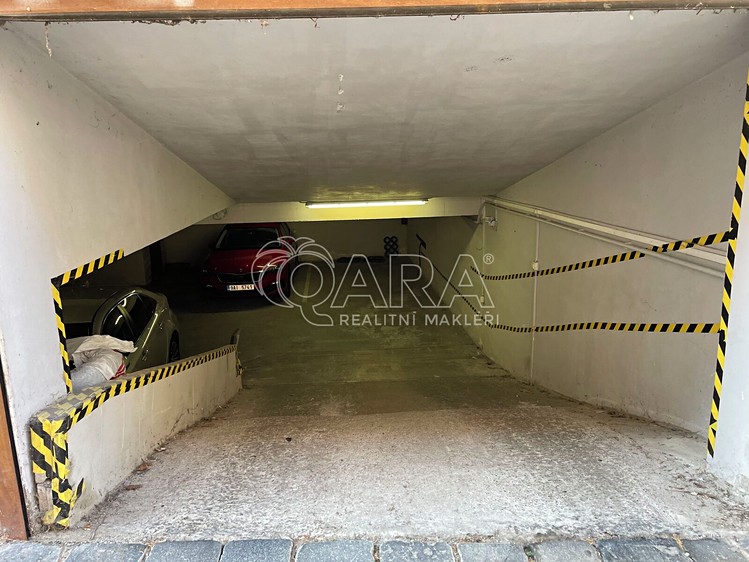 Pronájem garážového stání 12 m² - foto 5