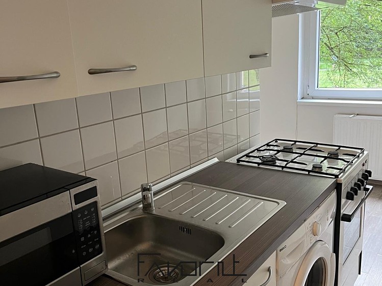 Prodej bytu 2+1 45 m² - foto 1
