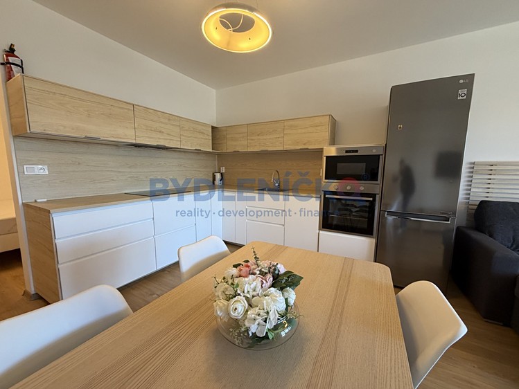 Prodej bytu 1+kk 51 m² - foto 2