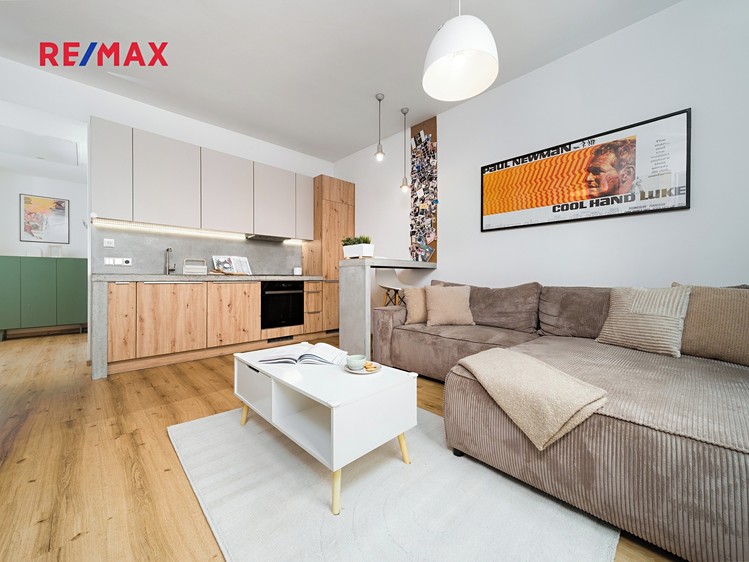 Prodej bytu 3+kk 74 m² (Podkrovní) - foto 4
