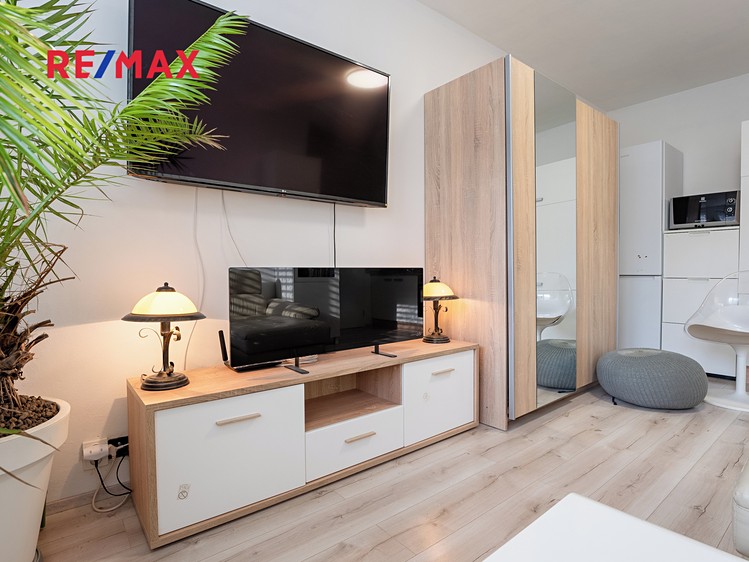 Prodej bytu 2+kk 42 m² - foto 1