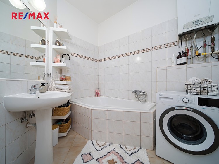 Prodej bytu 2+kk 54 m² (Jednopodlažní) - foto 4