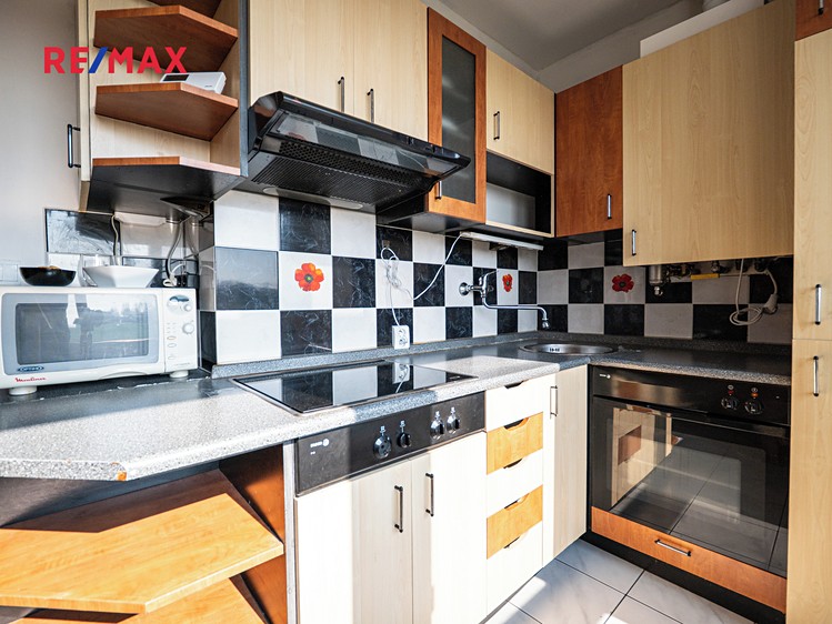 Prodej bytu 3+1 54 m² (Mezonet) - foto 3