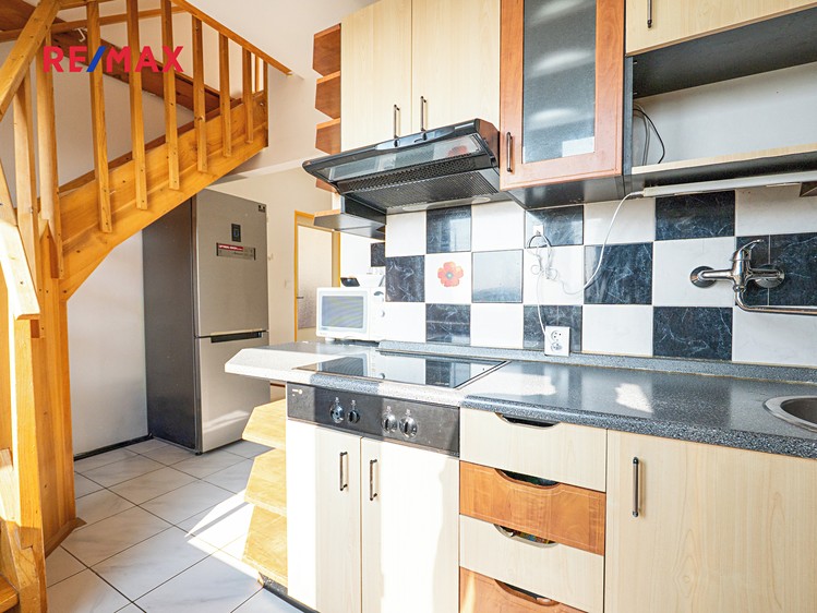 Prodej bytu 3+1 54 m² (Mezonet) - foto 5