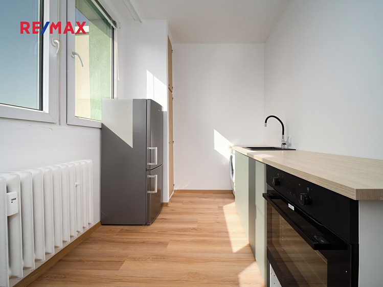 Prodej bytu 2+1 55 m² (Jednopodlažní) - foto 2