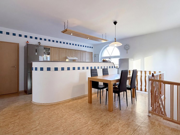 Prodej bytu 4+1 204 m² - foto 3