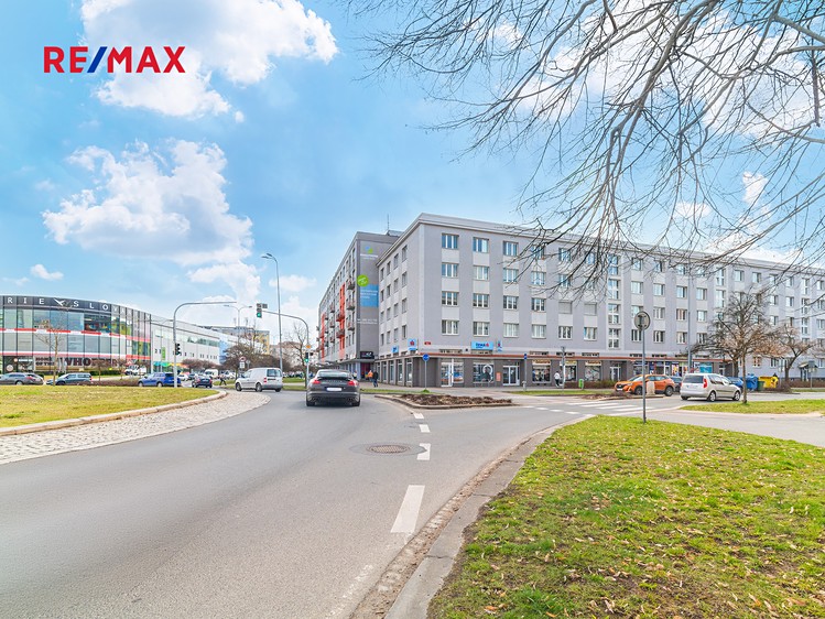 Prodej bytu 2+1 56 m² - foto 1