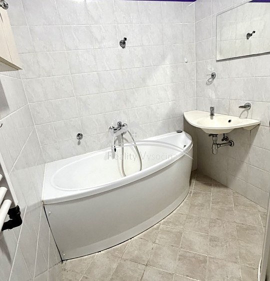 Prodej bytu 4+1 87 m² - foto 1