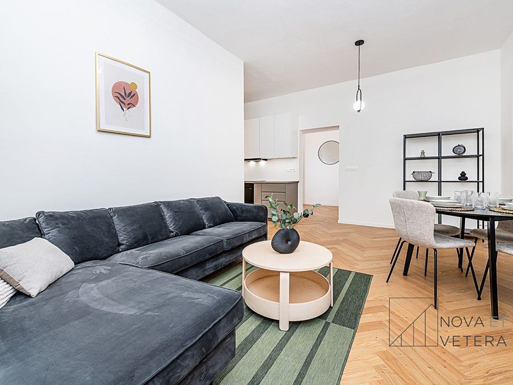 Prodej bytu 3+kk 81 m² - foto 1