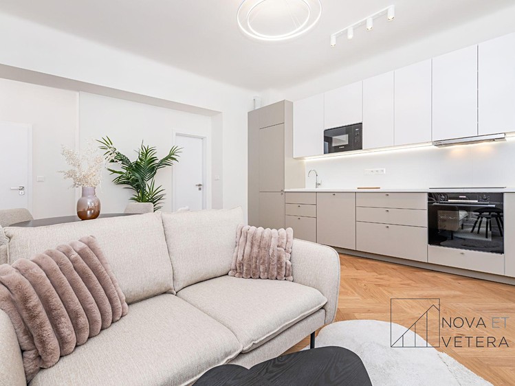 Prodej bytu 2+kk 53 m² - foto 2
