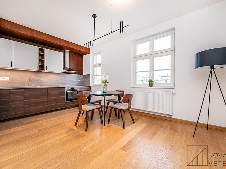 Prodej bytu 4+kk 117 m² (Mezonet) - foto 5
