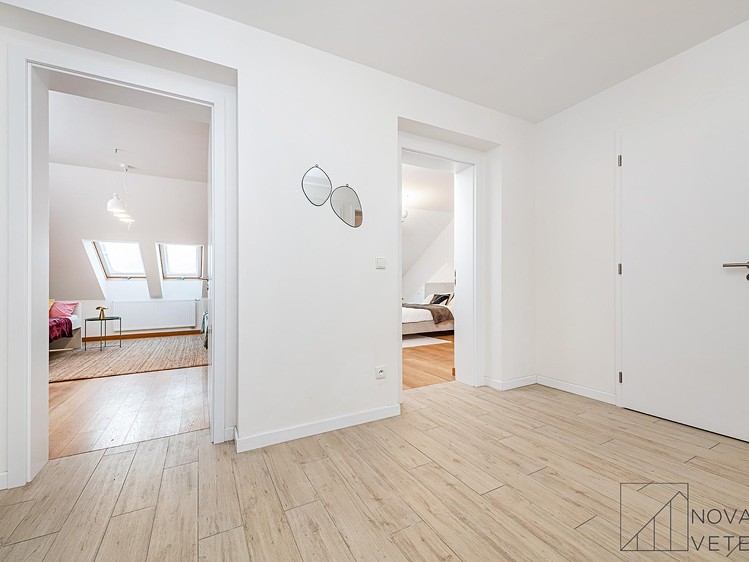 Prodej bytu 4+kk 117 m² (Mezonet) - foto 8