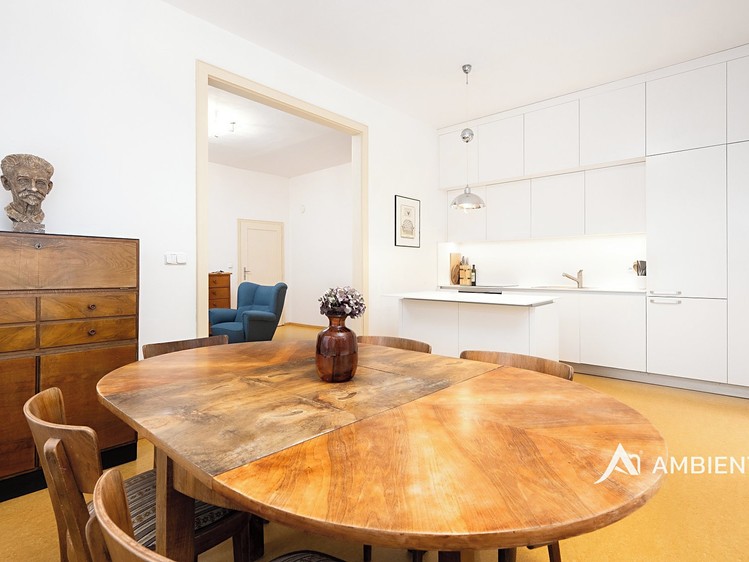 Prodej bytu 6 pokojů a více 171 m² - foto 3