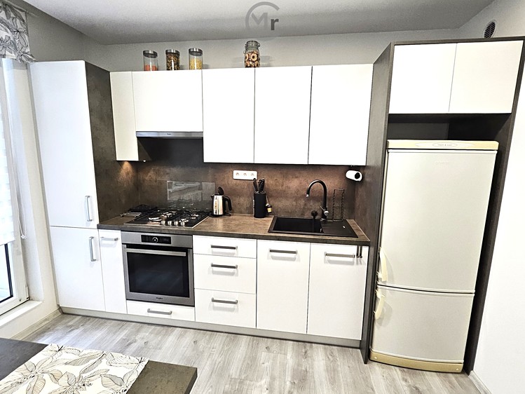 Prodej bytu 3+1 70 m² - foto 1