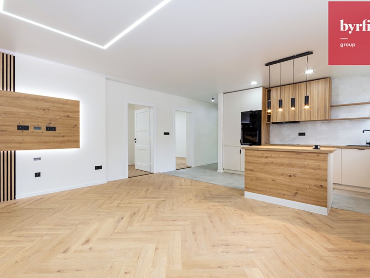 Prodej bytu 3+kk 66 m² - foto 1