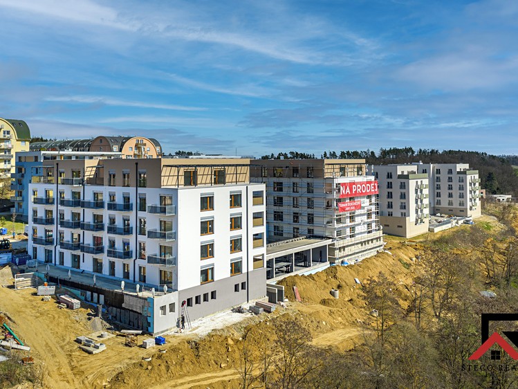 Prodej bytu 1+kk 36 m² (Jednopodlažní) - foto 3