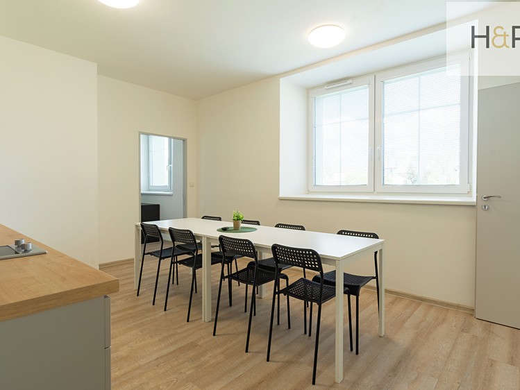 Prodej bytu 2+1 68 m² (Jednopodlažní) - foto 4