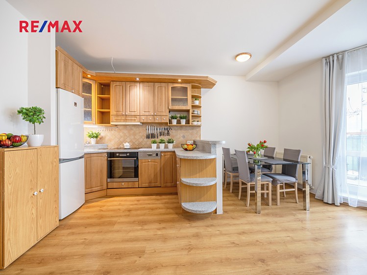 Prodej bytu 3+kk 74 m² - foto 2
