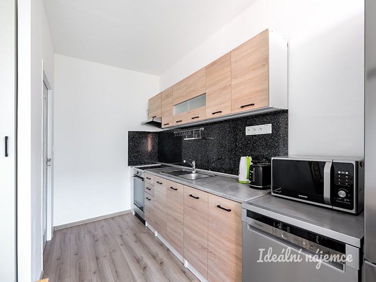 Prodej bytu 3+1 73 m² - foto 1