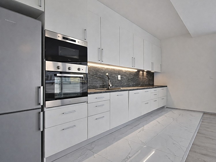Prodej bytu 3+kk 78 m² - foto 1