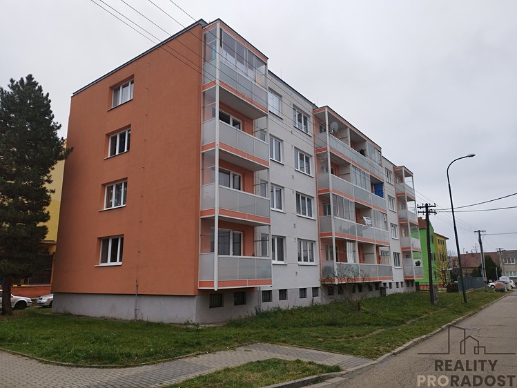 Prodej bytu 4+1 78 m² - foto 1