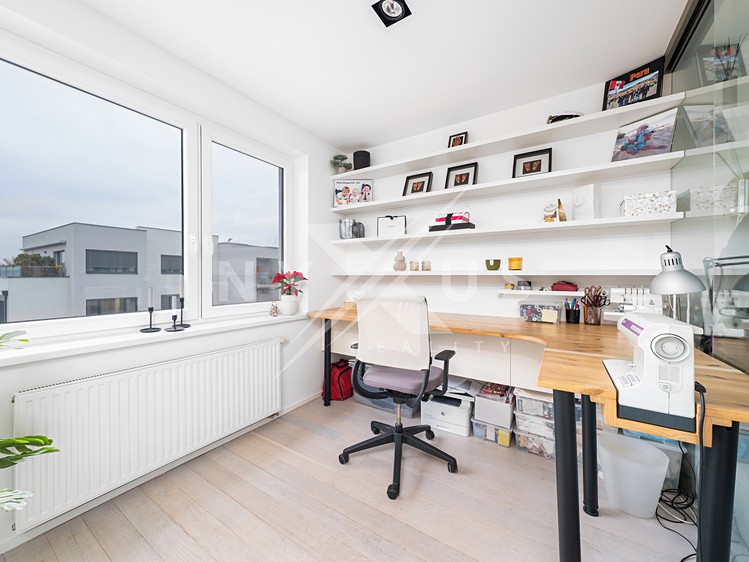 Prodej bytu 6 pokojů a více 120 m² (Mezonet) - foto 8