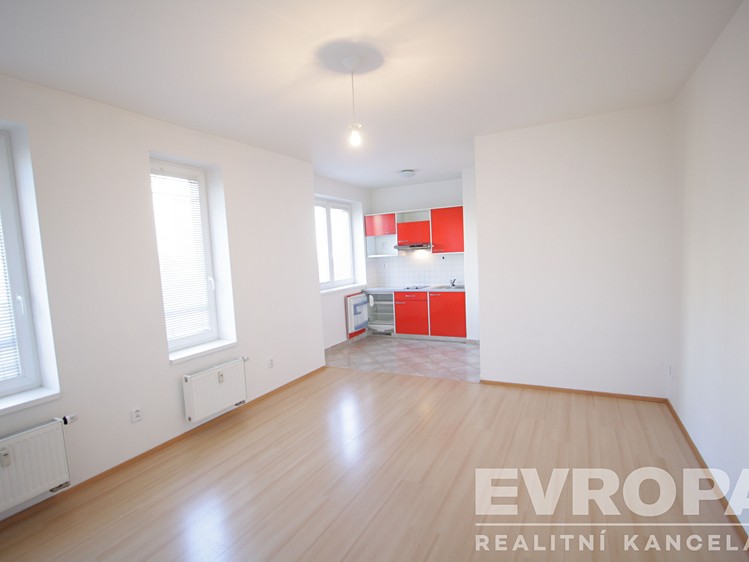 Prodej bytu 1+kk 28 m² - foto 1