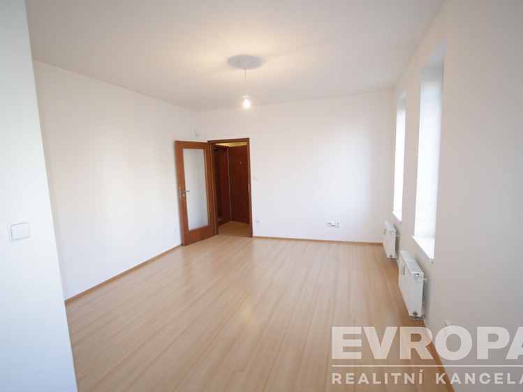 Prodej bytu 1+kk 28 m² - foto 2