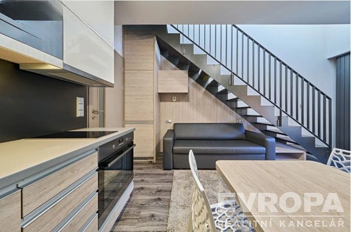 Prodej bytu 2+kk 56 m² (Mezonet) - foto 7