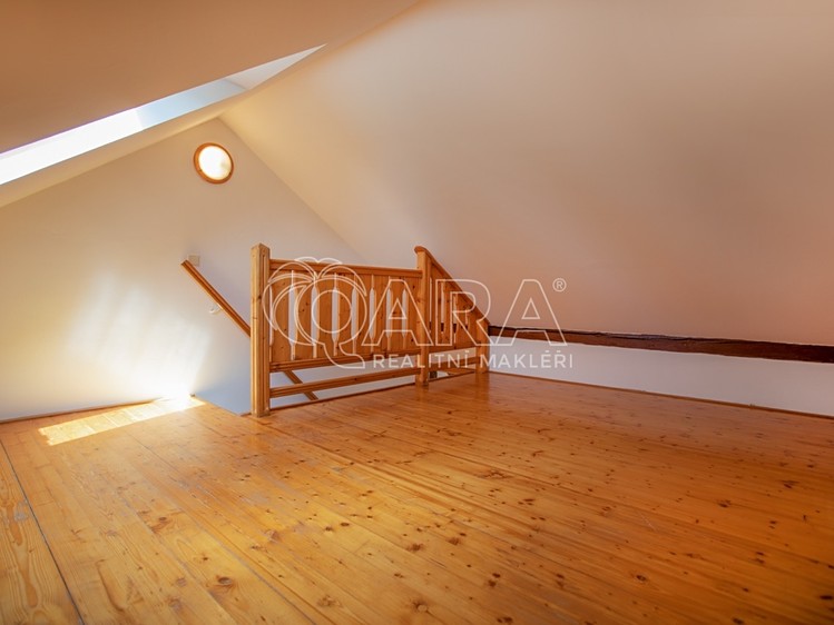 Prodej bytu 2+kk 41 m² (Mezonet) - foto 6