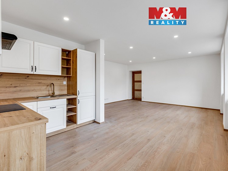 Prodej bytu 3+kk 104 m² - foto 1