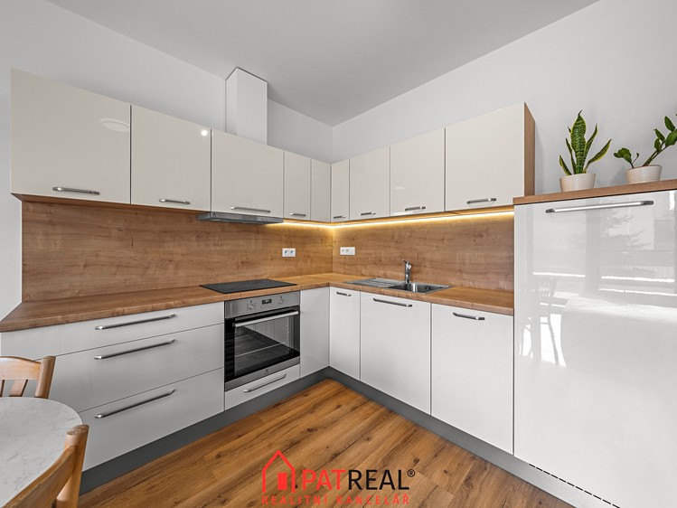 Prodej bytu 2+kk 79 m² - foto 2