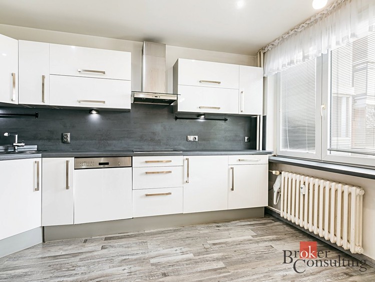 Prodej bytu 4+1 88 m² - foto 4