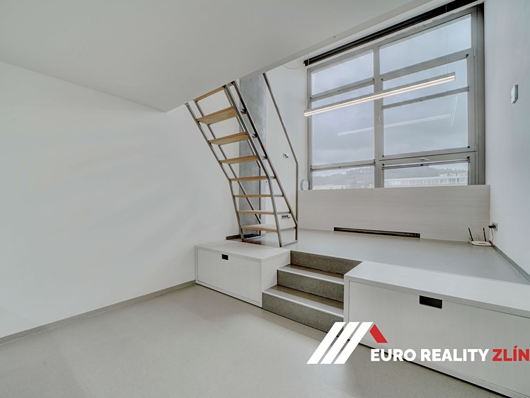 Prodej bytu 1+kk 28 m² (Loft) - foto 4