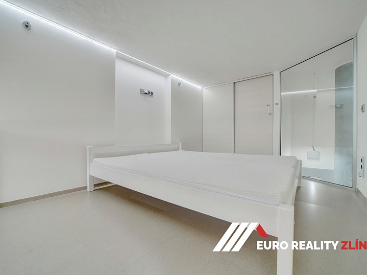 Prodej bytu 1+kk 28 m² (Loft) - foto 8