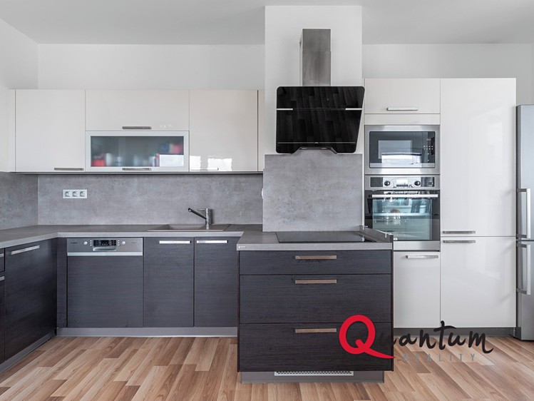 Prodej bytu 4+kk 108 m² - foto 3